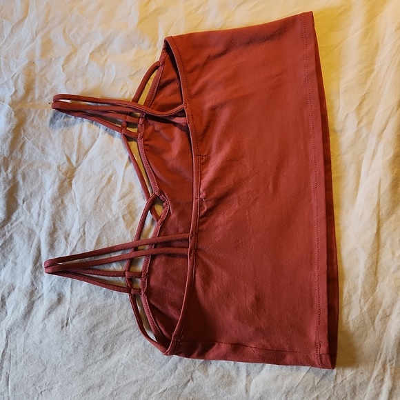 Crop top with bust detail - Picture 3 of 4